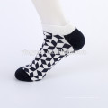 Heißverkauf Großhandel hochwertiges Design eigenes Design Stricken Jacquard Socken Herren Luxuskleid Socke